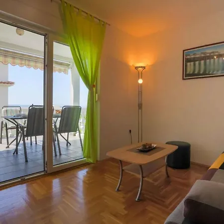 One-bedroom In Crikvenica Xxxi Dramalj